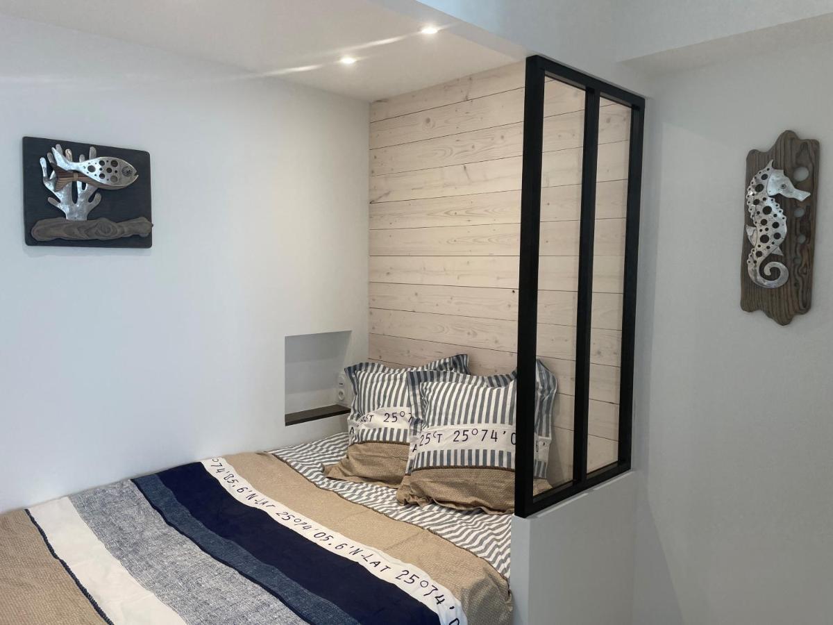 Ferienwohnung Le Petit Navire La Flotte Exterior foto