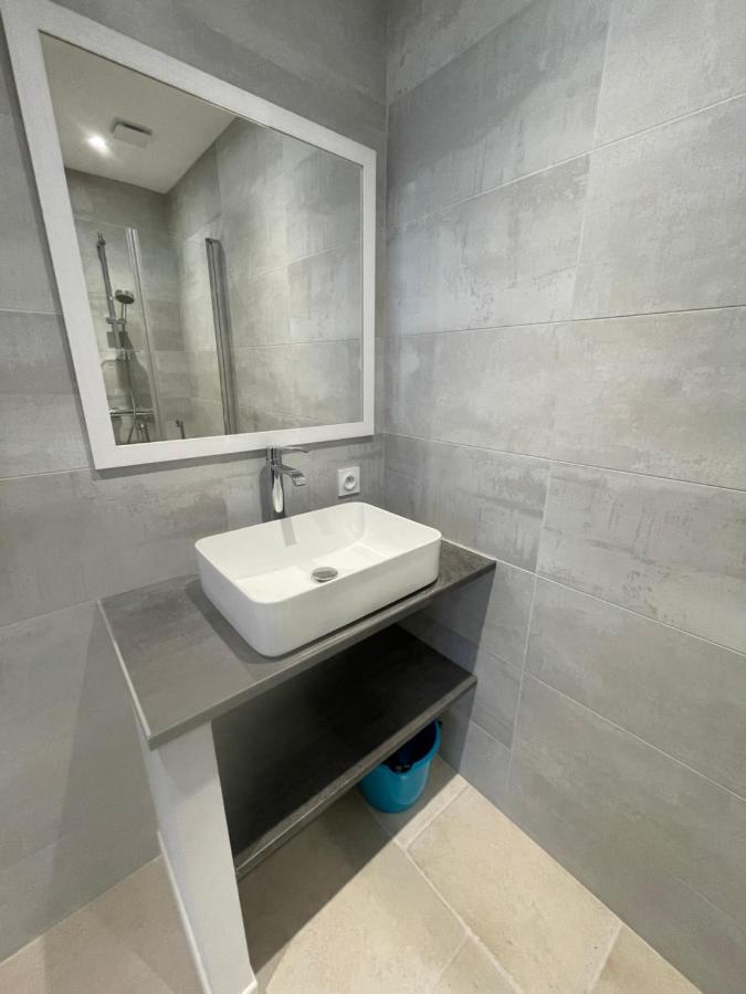 Ferienwohnung Le Petit Navire La Flotte Exterior foto